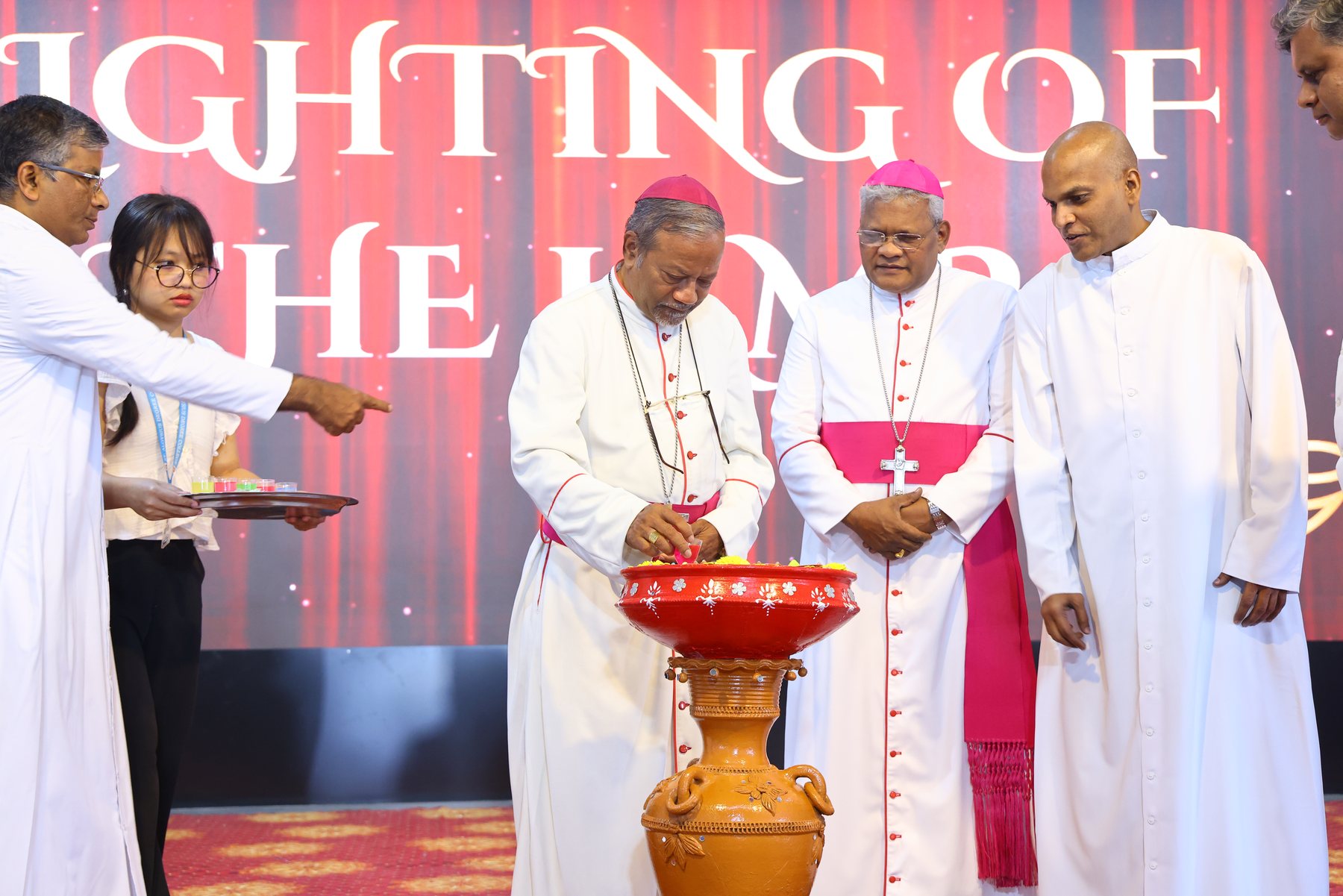 Ceremonial lighting of the lamp