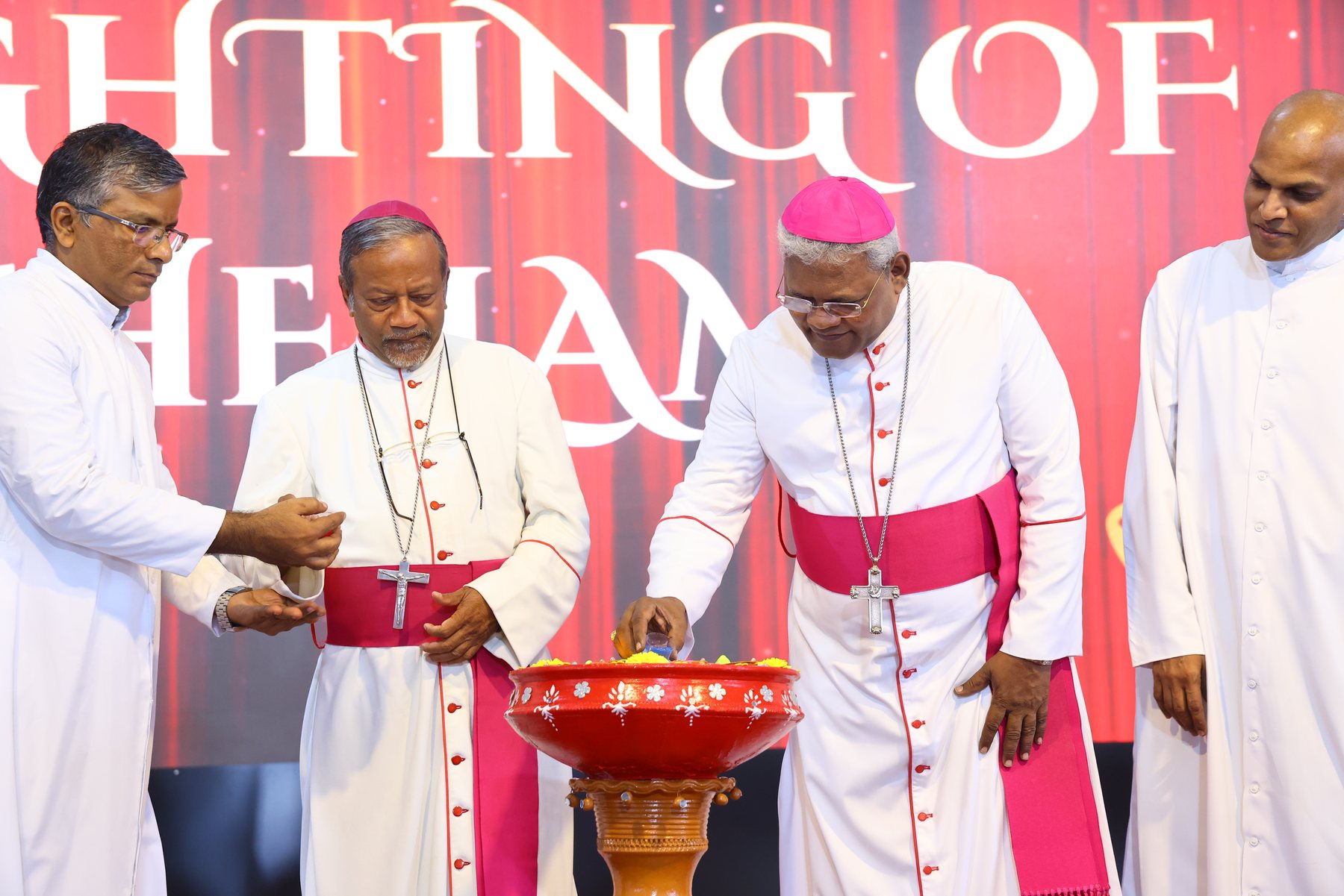 Dignitaries participating in the inauguration